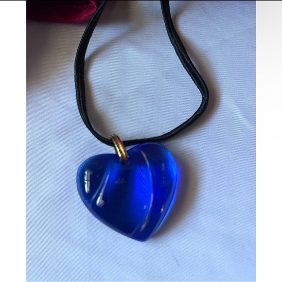 Authentic Blue Baccarat Glass Heart Necklace with Soft Pouch - Picture 1 of 6